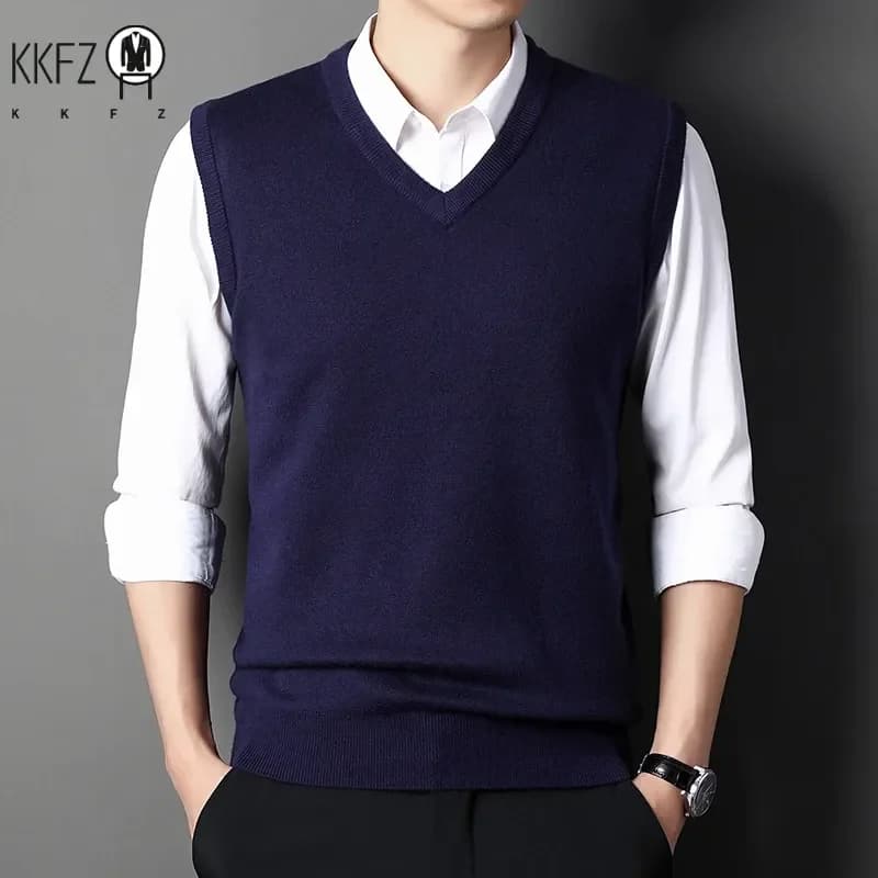 2024 Autumn Winter New Men's Solid Color V-neck Kn