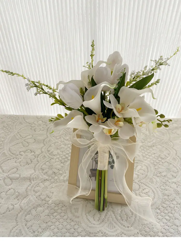 White Artificial Calla Lily Holding Flower Bouquet
