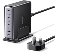 شاحن من يو جرين بمنفذ USB متوافق مع آيفون 8-16 و جالاكسي بـ 8 منافذ بقوة 200 واط مع شحن سريع و تقنية GaN و حماية متعددة